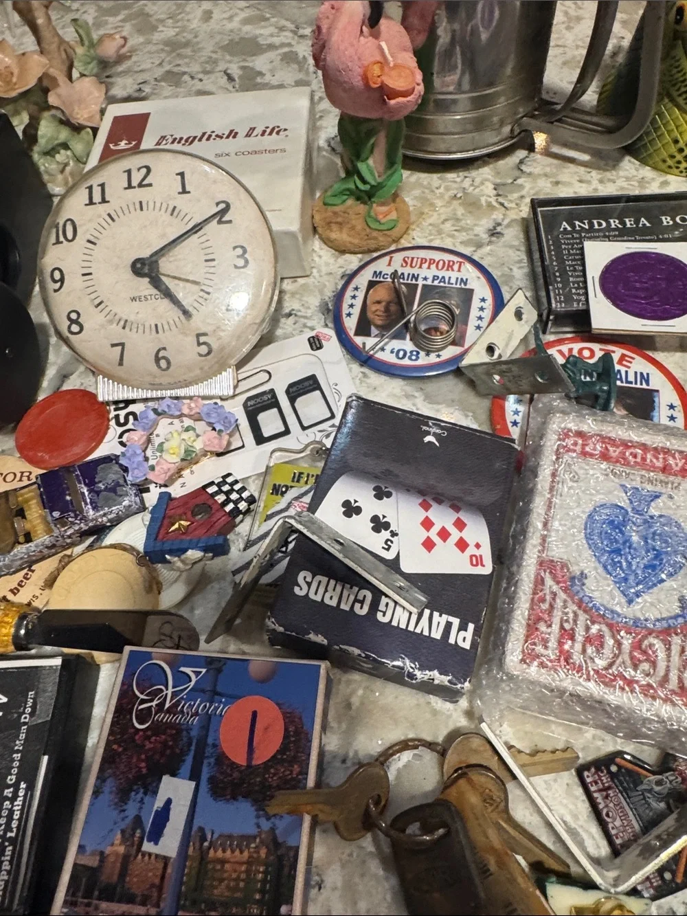 Assorted Vintage Collectible Lot - Mixed Colors
